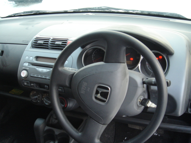 2002 Honda Fit Pictures