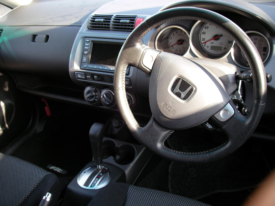 2002 Honda Fit Photos