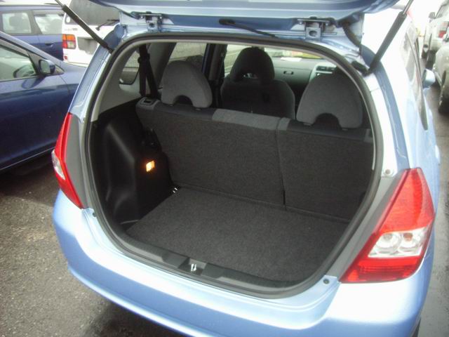 2002 Honda Fit Pictures