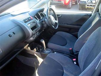 2002 Honda Fit Pictures