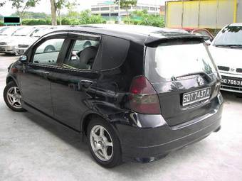 2002 Honda Fit Photos