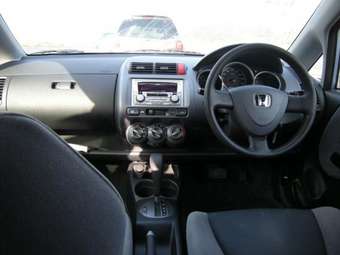 2002 Honda Fit Pictures