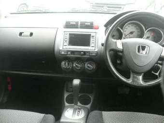2002 Honda Fit Pictures