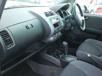 2002 Honda Fit Images