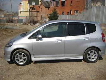 2002 Honda Fit Photos