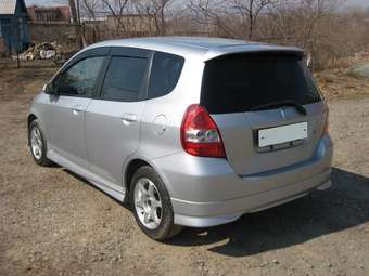 2002 Honda Fit Pictures