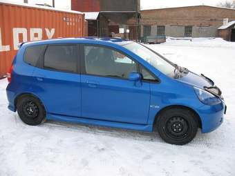 2002 Honda Fit Pictures