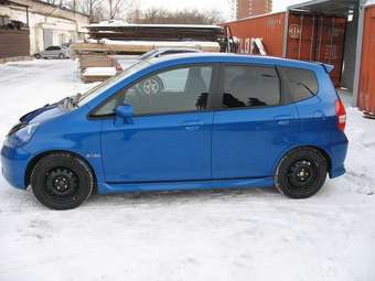 2002 Honda Fit Pictures