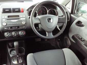 2002 Honda Fit Pictures