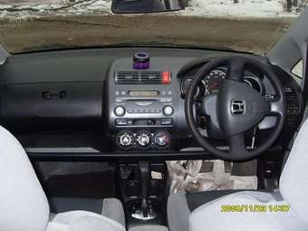 2002 Honda Fit Photos