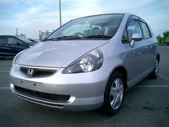 2002 Honda Fit Photos