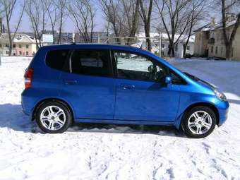 2002 Honda Fit Photos