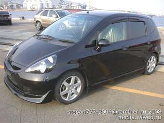 2002 Honda Fit Pictures