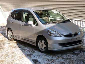 2002 Honda Fit Pictures