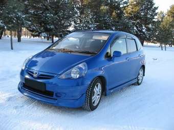 2002 Honda Fit Photos