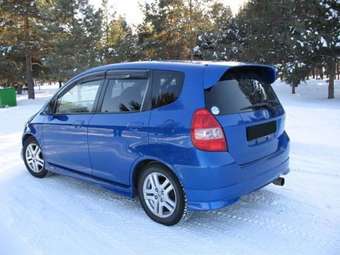 2002 Honda Fit Photos