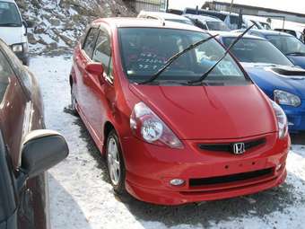 2002 Honda Fit Photos