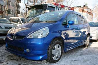 2002 Honda Fit Photos