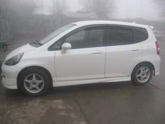 2002 Honda Fit Pictures