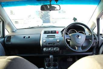 2002 Honda Fit Photos