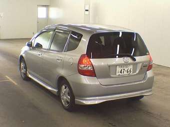 2002 Honda Fit Pictures