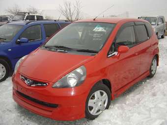 2002 Honda Fit Pictures