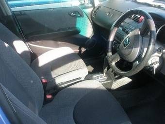 2002 Honda Fit Photos