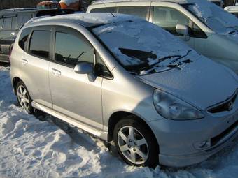 2002 Honda Fit Photos