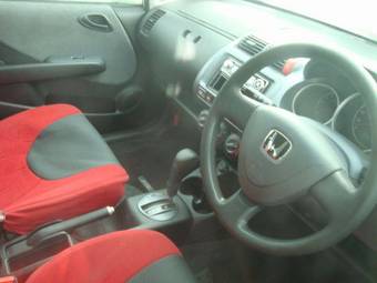 2002 Honda Fit Pics