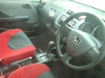 2002 Honda Fit Photos