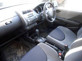 2002 Honda Fit Pictures