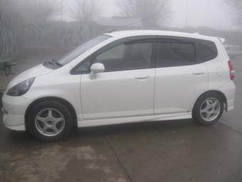 2002 Honda Fit Photos