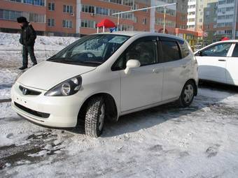 2002 Honda Fit Pictures