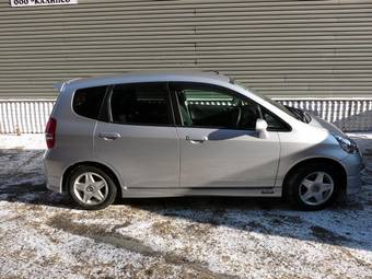 2002 Honda Fit Pictures