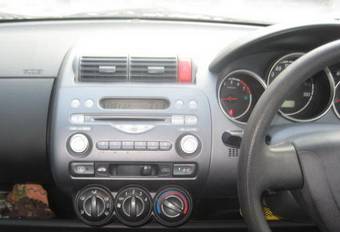 2002 Honda Fit Pictures