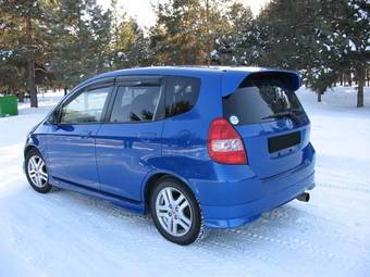 2002 Honda Fit Pictures