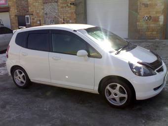 2002 Honda Fit Images