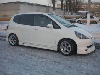 2002 Honda Fit Photos