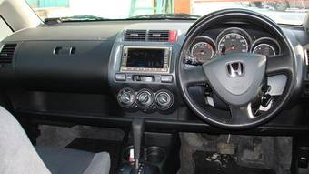 2002 Honda Fit Pictures