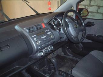 2002 Honda Fit Pictures