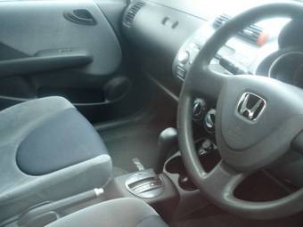 2002 Honda Fit Photos