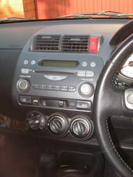 2002 Honda Fit Pictures