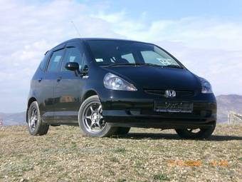 2002 Honda Fit Photos