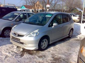 2002 Honda Fit Pictures