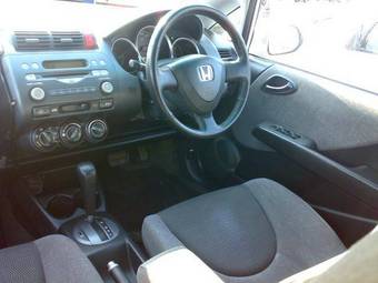 2002 Honda Fit Photos