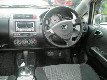 2002 Honda Fit Photos