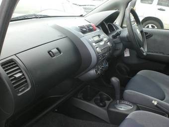 2002 Honda Fit Pictures