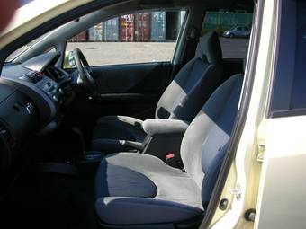 2002 Honda Fit Photos