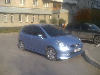 2002 Honda Fit Photos