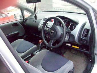 2002 Honda Fit Photos